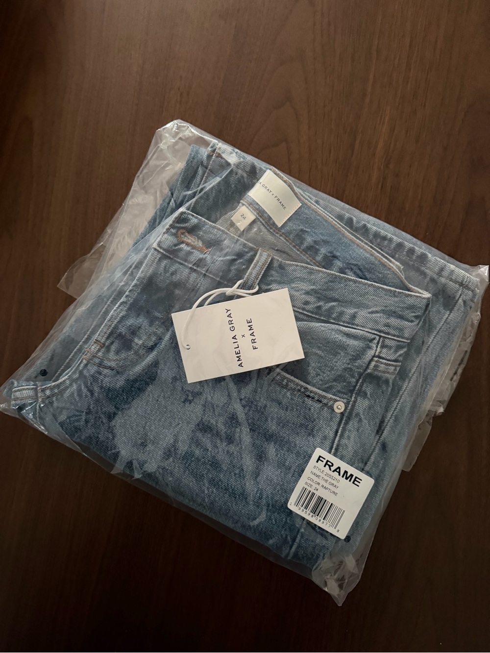 FRAME NWT Amelia Gray Jeans - Rapture - low rise denim - Picture 3 of 5